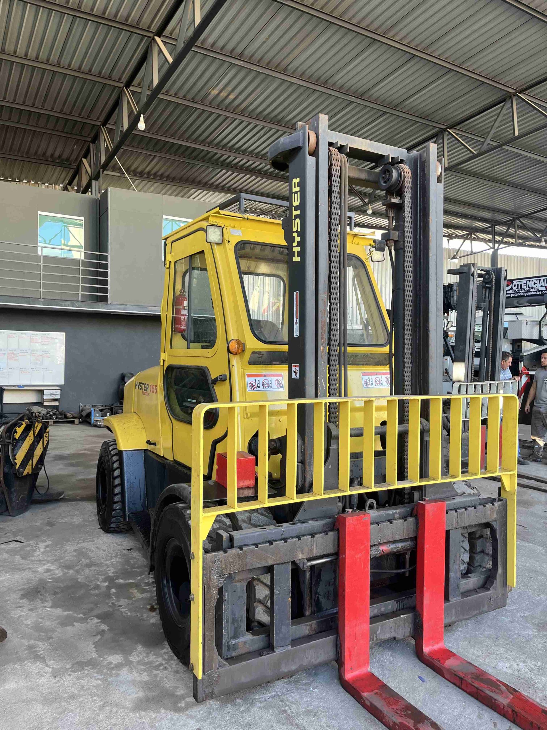 Empilhadeira Hyter H155FT 3 Empilhadeira Hyter H155FT - Imagem 3